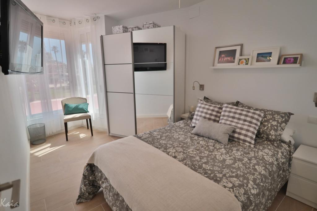 Piso Paseo Maritimo Apartment *